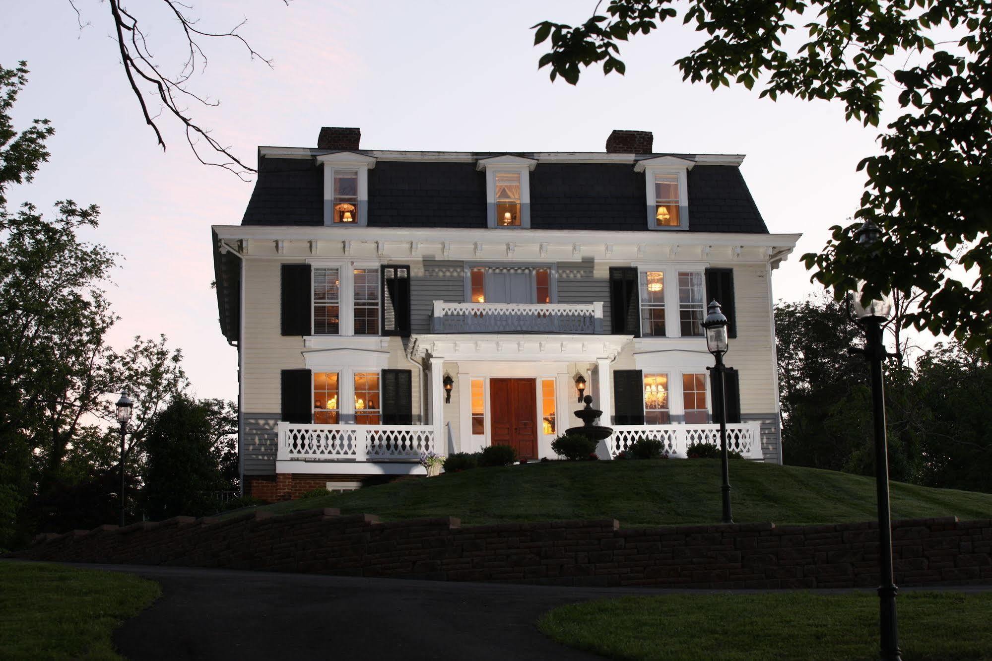 Chestnut Hill Bed & Breakfast 오렌지 외부 사진