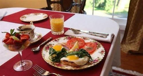 Chestnut Hill Bed & Breakfast 오렌지 외부 사진
