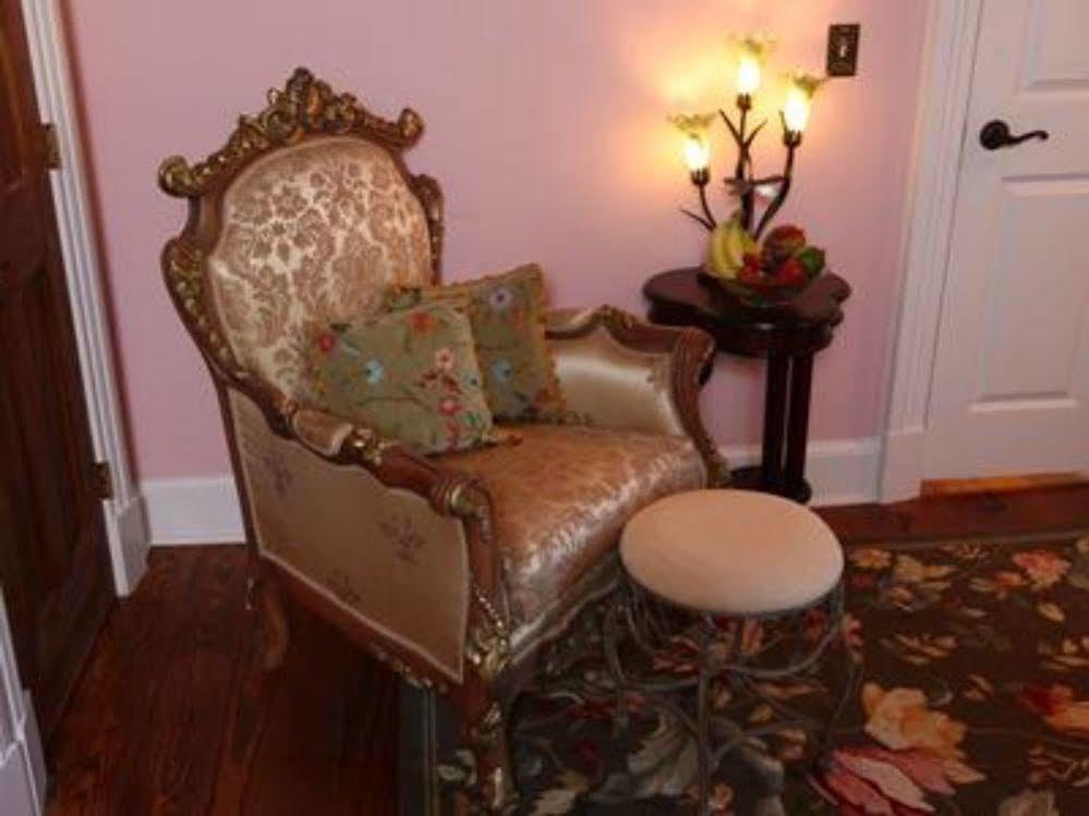 Chestnut Hill Bed & Breakfast 오렌지 외부 사진